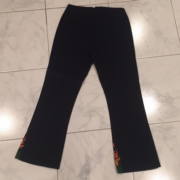 Fire Capri Pants 🔥 - Picture 3 of 4